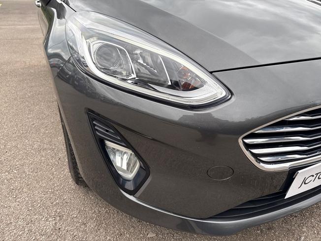 FORD Fiesta Photo 19