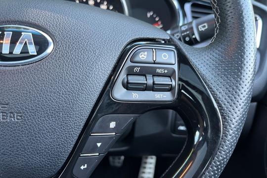 Kia Ceed Photo autoimg-eb6d5df2920d2441f77e24252be7908ec56ec613.jpg