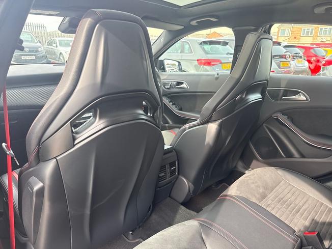 MERCEDES-BENZ A Class Photo 40