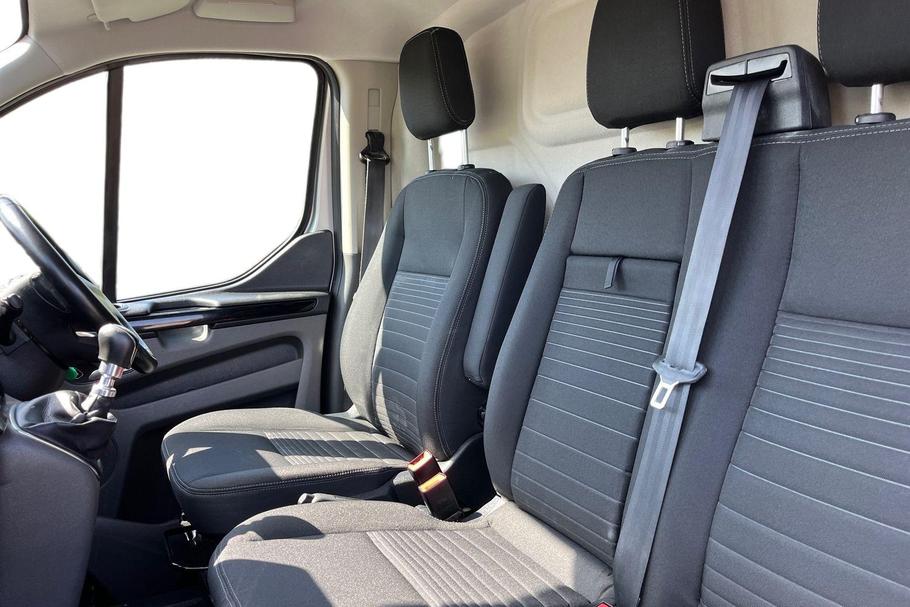 Used FORD TRANSIT CUSTOM YH22HFO 9