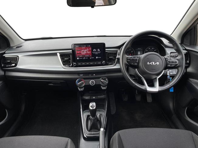 KIA Rio Photo 10