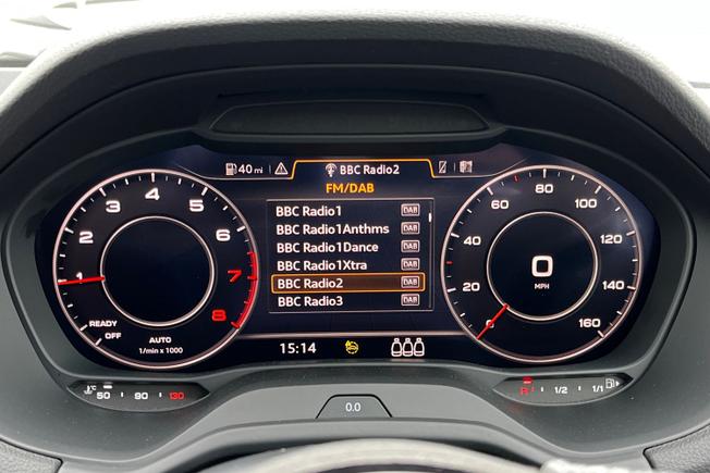 Audi Q2 Photo 15