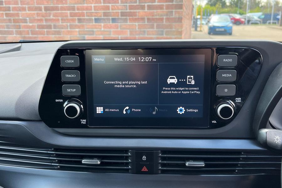 Hyundai i20 Photo autoimg-eb758bb3357cb06e4fc450f7907c2befdebabaf1.jpg