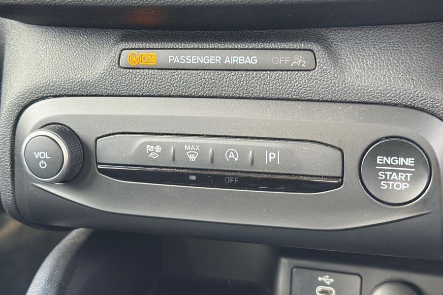 Ford FOCUS Photo autoimg-eb769cf32d91310a8ca8494cf922d9bb6b507018.jpg