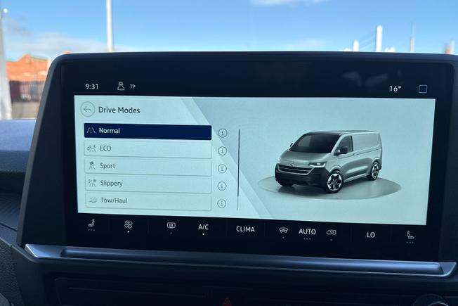 VOLKSWAGEN Transporter Photo 25