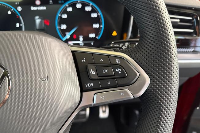 Volkswagen Touareg Photo 17