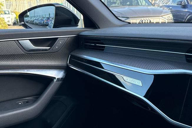 AUDI A6 Avant Photo 38