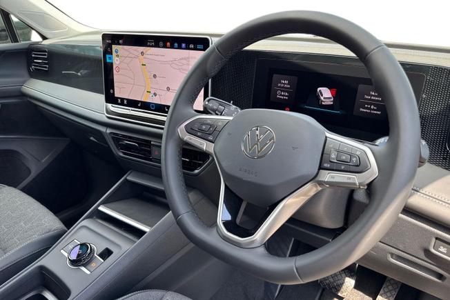 VOLKSWAGEN Tiguan Photo 6
