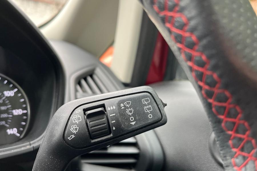 Ford ECOSPORT Photo autoimg-eb8266fbdea139bcfd75e774eab168e7f539c01c.jpg