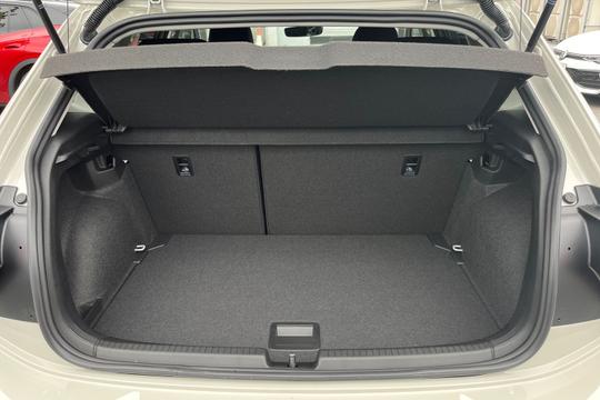 Volkswagen Polo Photo autoimg-eb8529fb45171a9a7007379d80af597f6c93da55.jpg