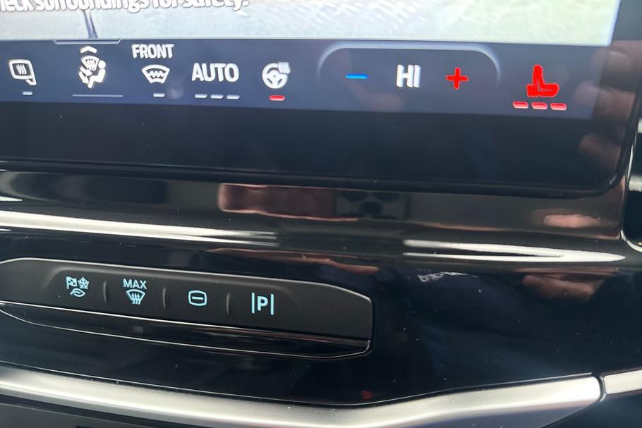 Used Ford E-TRANSIT BJ75HBA 34