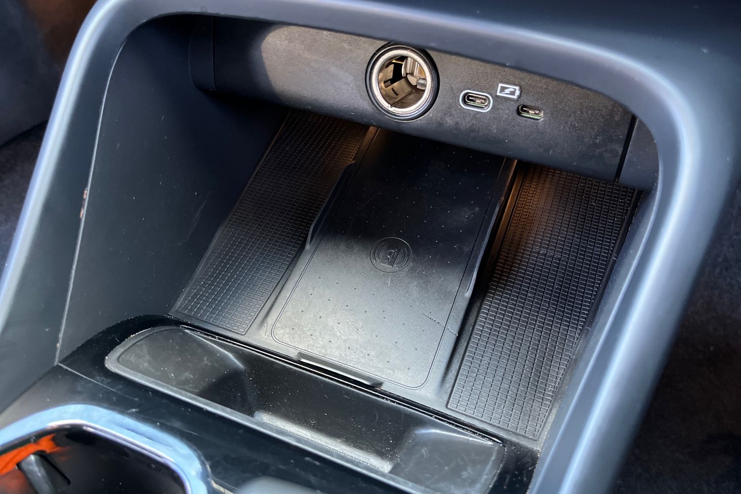 Volvo XC40 Photo 32
