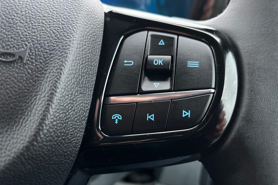 Used Ford TRANSIT CUSTOM YO25URE 34