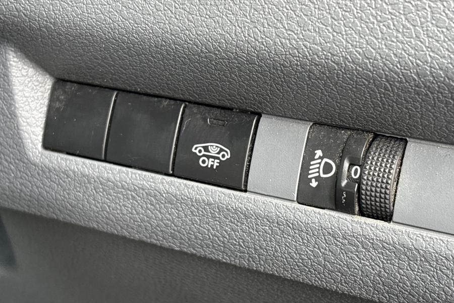 Peugeot EXPERT Photo autoimg-eb95c530d491639c423354b2798488ea1c9bc488.jpg