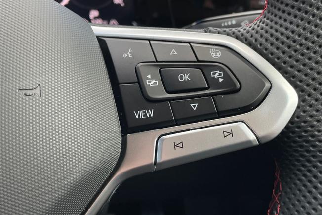 VOLKSWAGEN Golf Photo 17