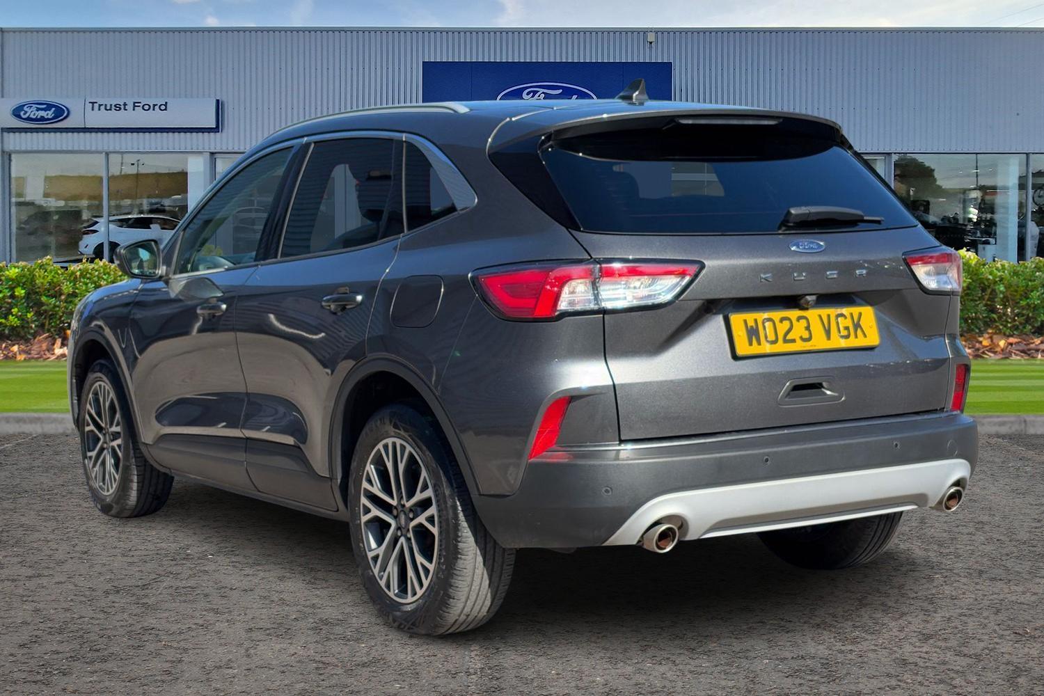Ford KUGA Photo 1