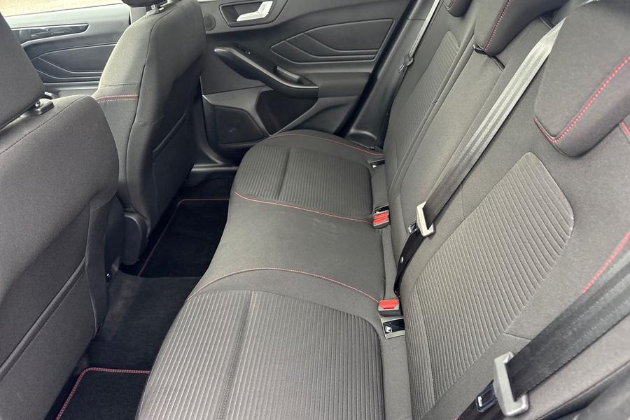 FORD FOCUS Photo autoimg-eb9fbd3ebeab9c8b9d08b31caf29926856cddcf2.jpg