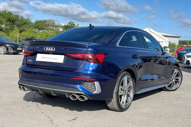 AUDI S3 Photo 25