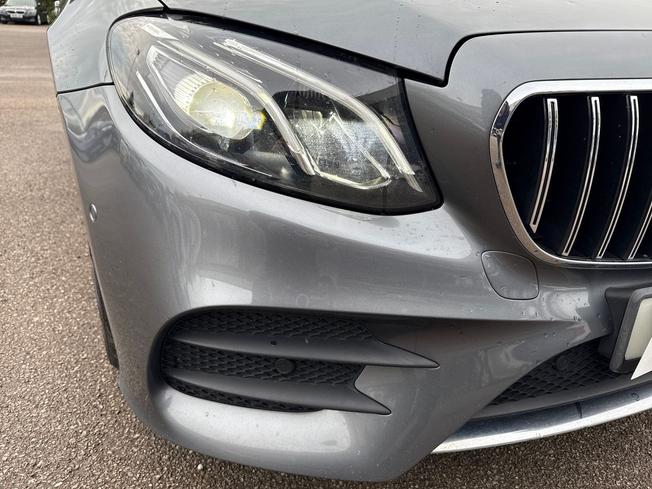 MERCEDES-BENZ E Class Photo 31