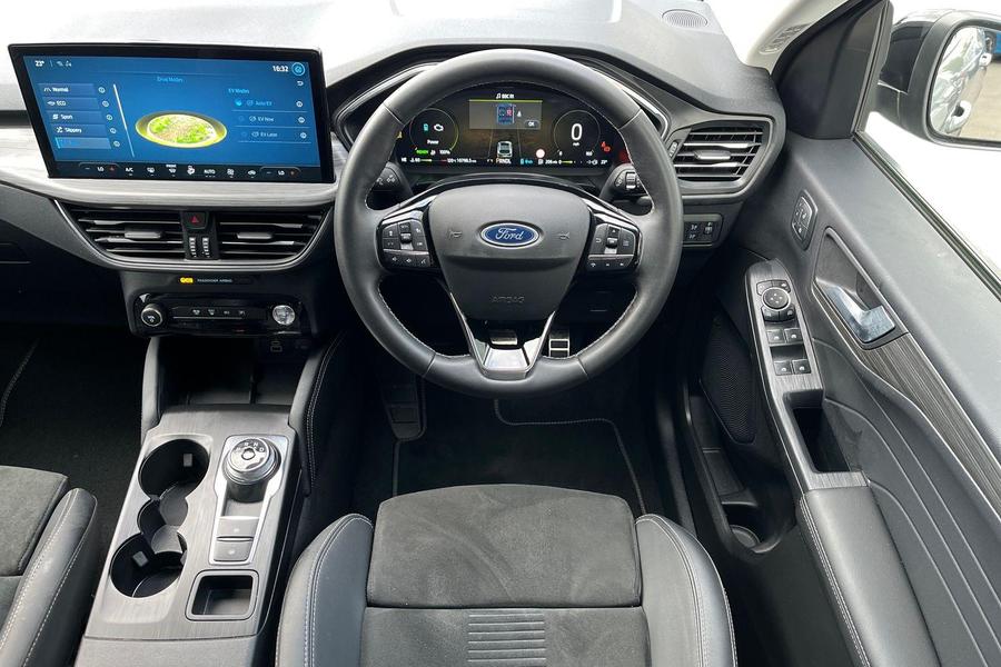 Ford KUGA Photo autoimg-eba6c2b67de6858d226efbe2d88733bf92e4d32c.jpg