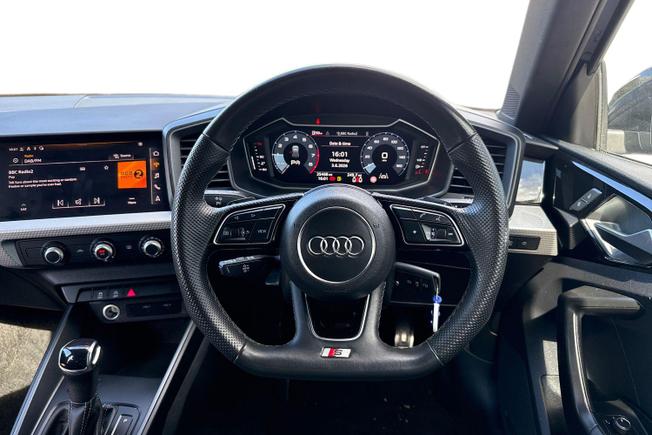 AUDI A1 Photo 11