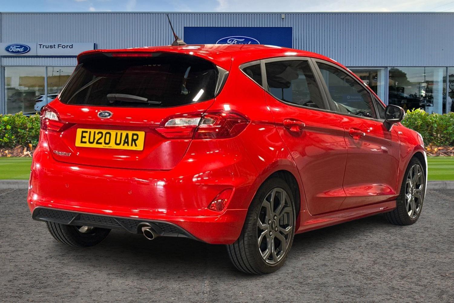 Ford FIESTA Photo 3