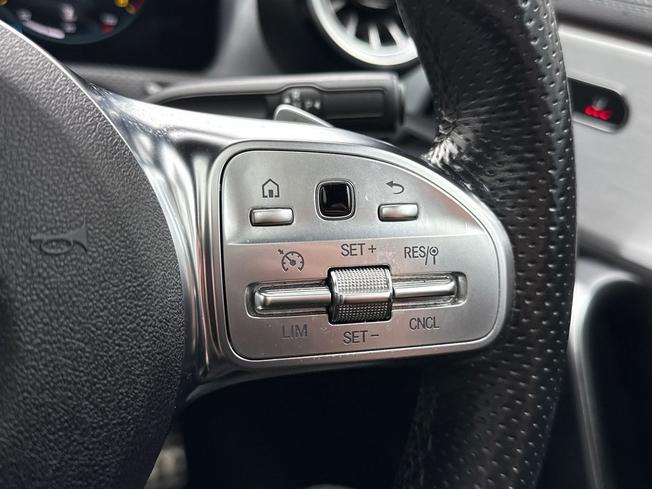 MERCEDES-BENZ CLA Photo 17
