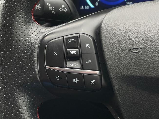 FORD Kuga Photo 16