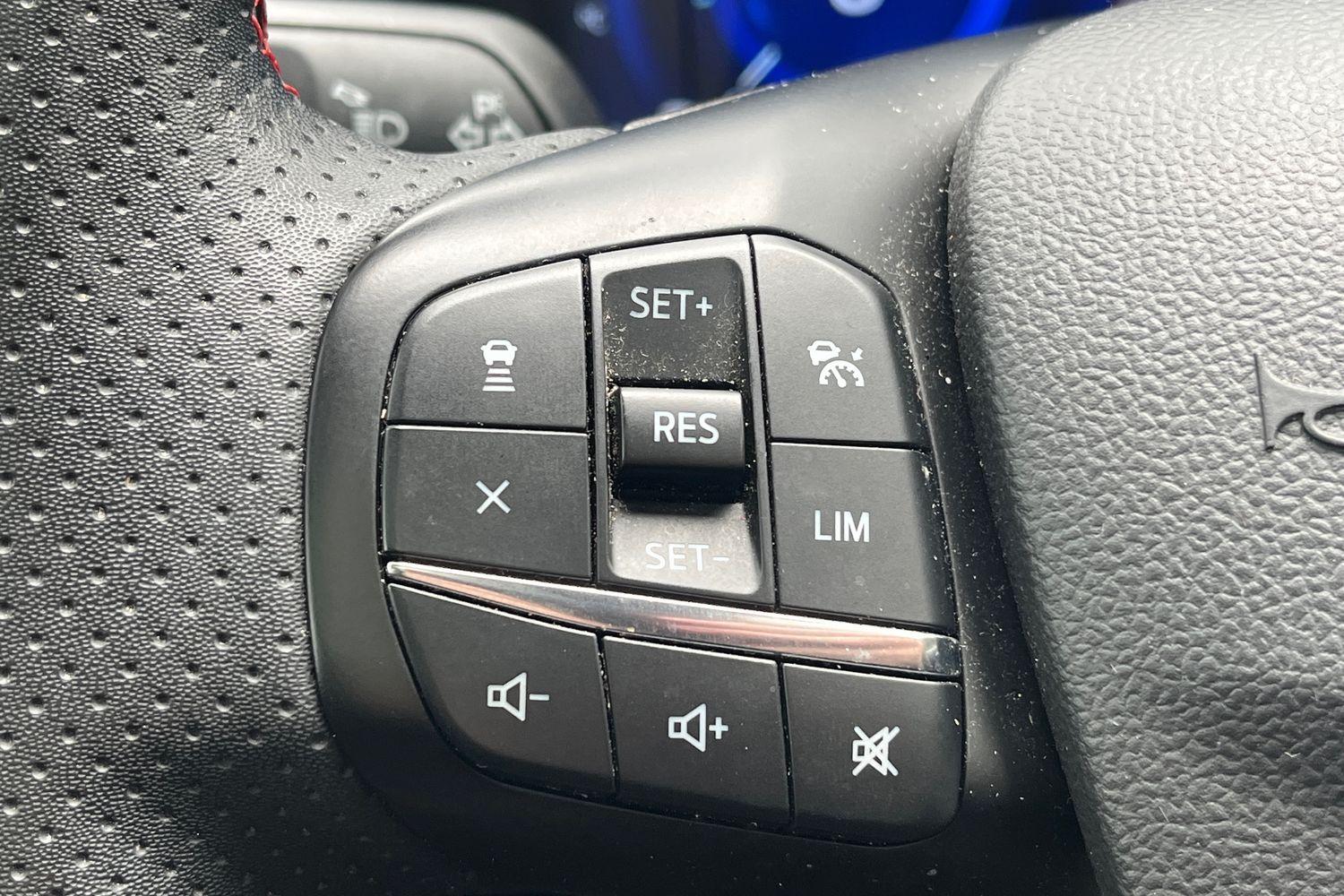 Ford KUGA Photo 23