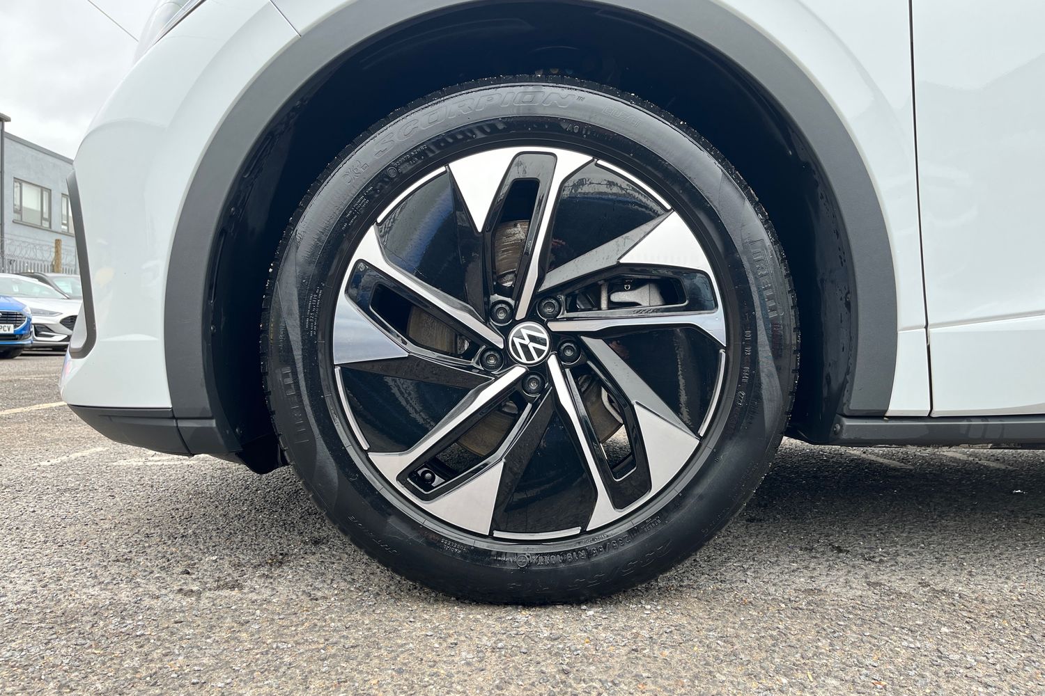 Volkswagen ID.5 Photo 7