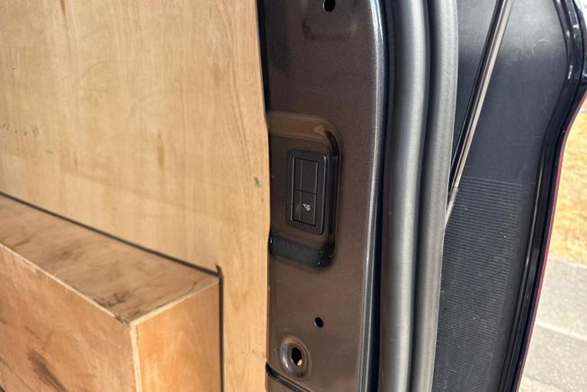 VOLKSWAGEN Transporter Photo 24