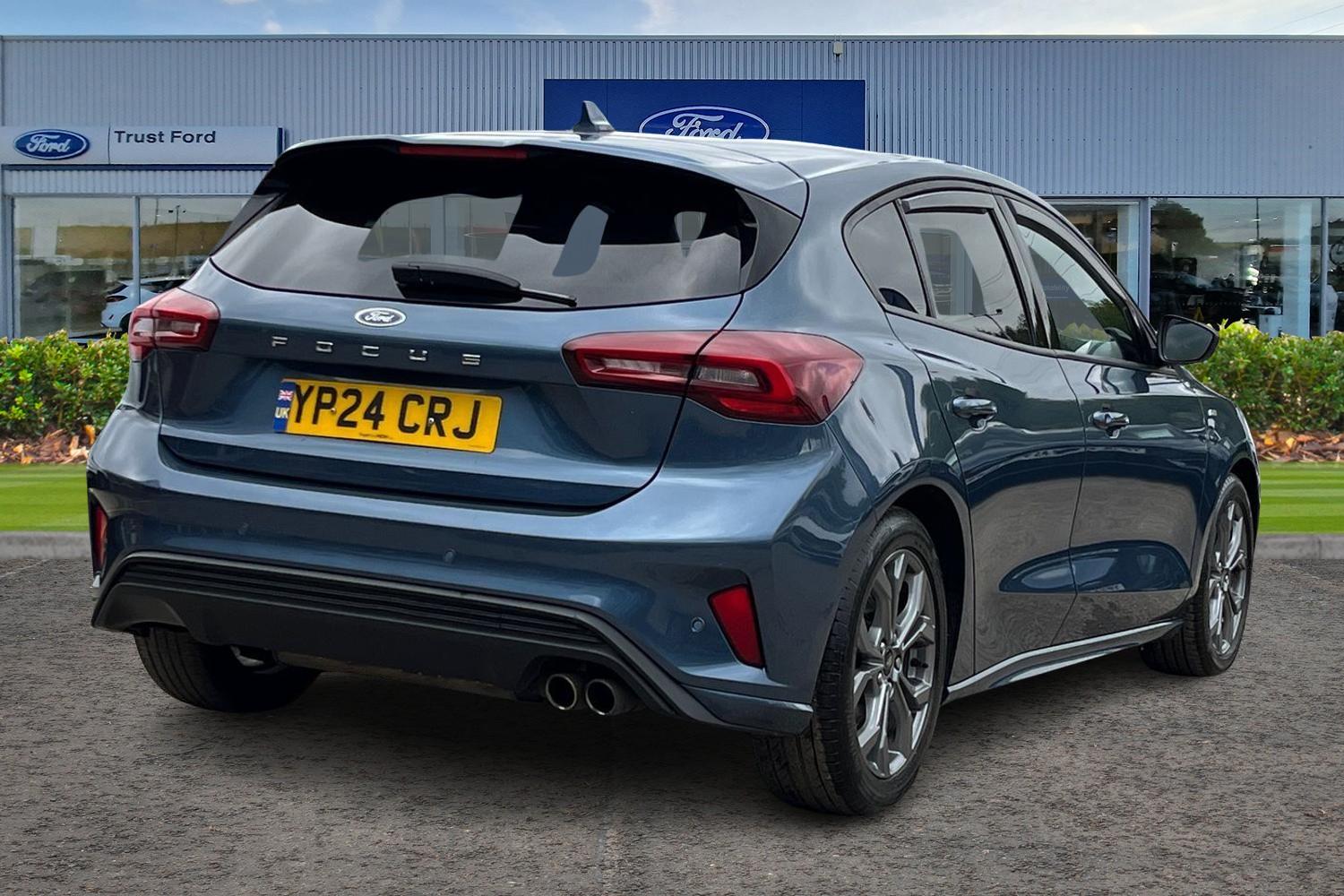 Ford FOCUS Photo 3