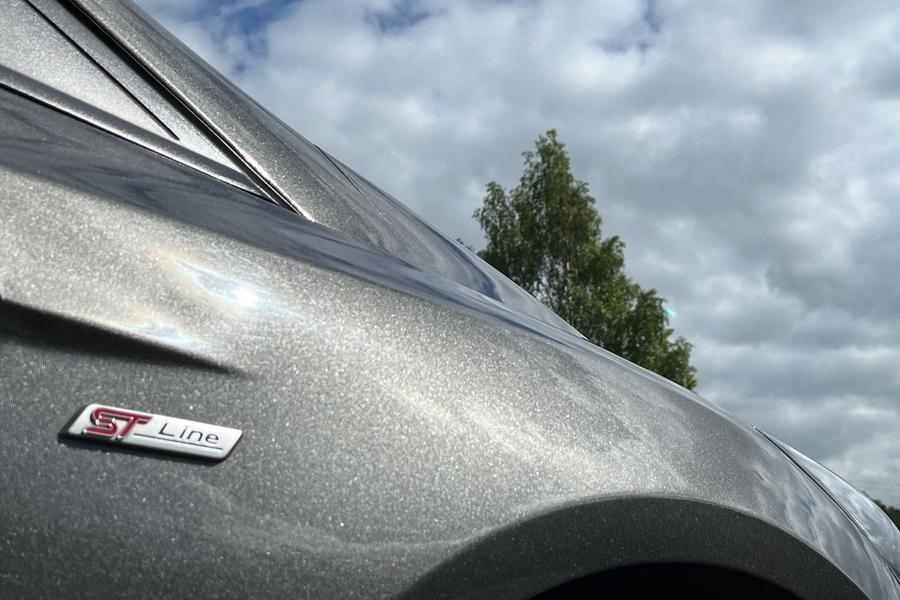 Ford FOCUS Photo autoimg-ebb585f81a59a8d33997a463ba43c601bade3482.jpg