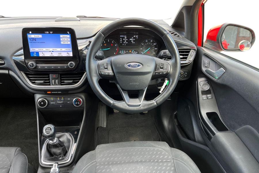 Ford Fiesta Photo autoimg-ebb621c897af56c6886c051d733208989f6cd871.jpg