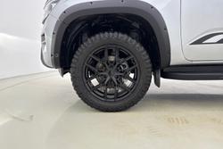VOLKSWAGEN Amarok Photo 5