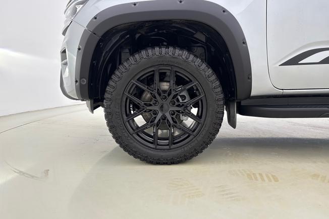 VOLKSWAGEN Amarok Photo 5