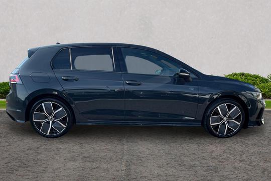 Volkswagen Golf Photo autoimg-ebbcf4e3e7cb0ab3326315b9cd3291379fb3f25e.jpg