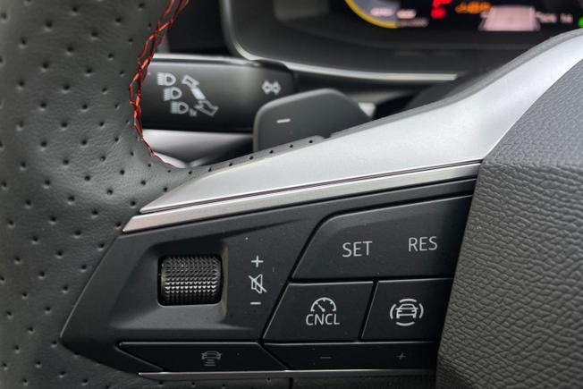 SEAT Leon Photo 16