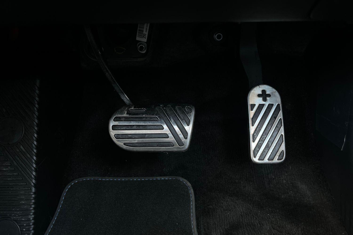 Hyundai IONIQ 6 Photo 23
