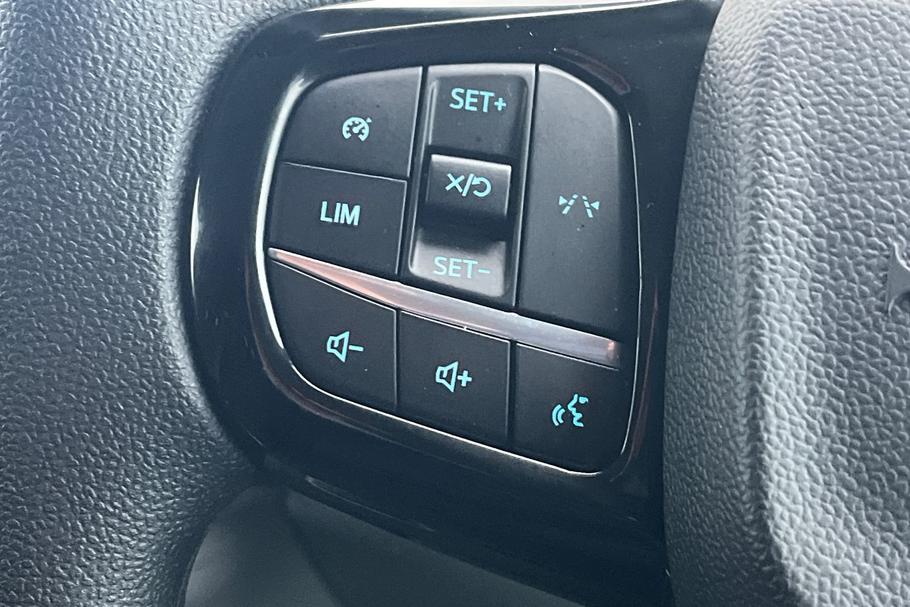 Used Ford E-TRANSIT CUSTOM 24