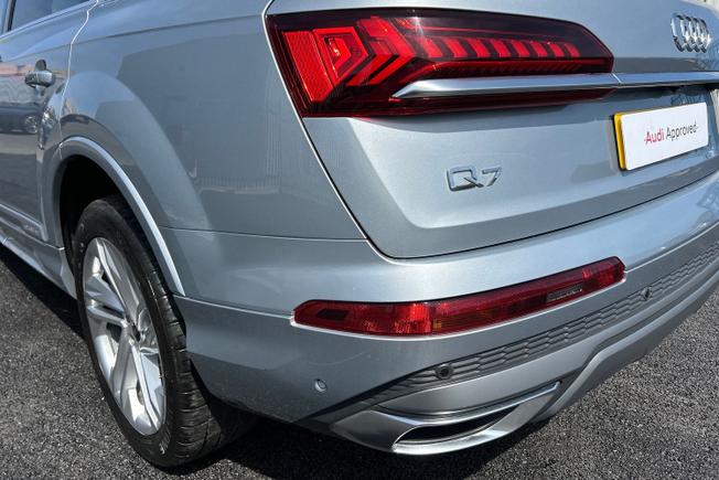 Audi Q7 Photo 31
