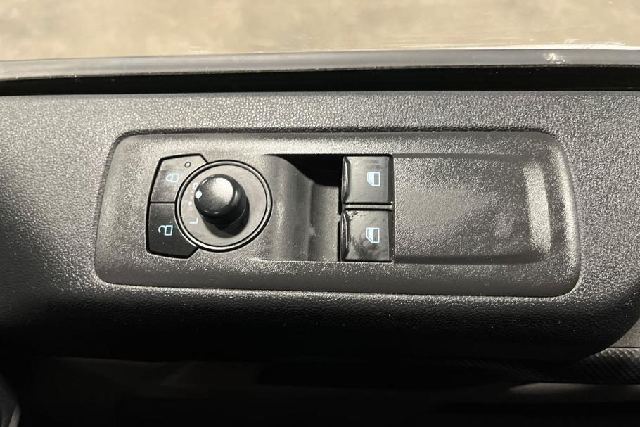Used Ford TRANSIT CUSTOM LC74NCV 8