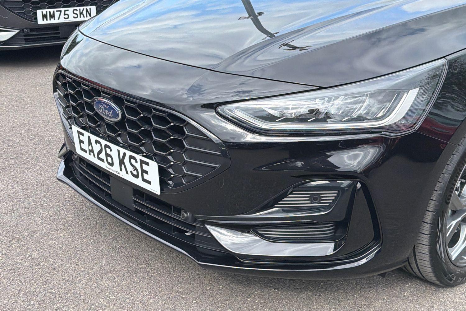 Ford FOCUS Photo 24