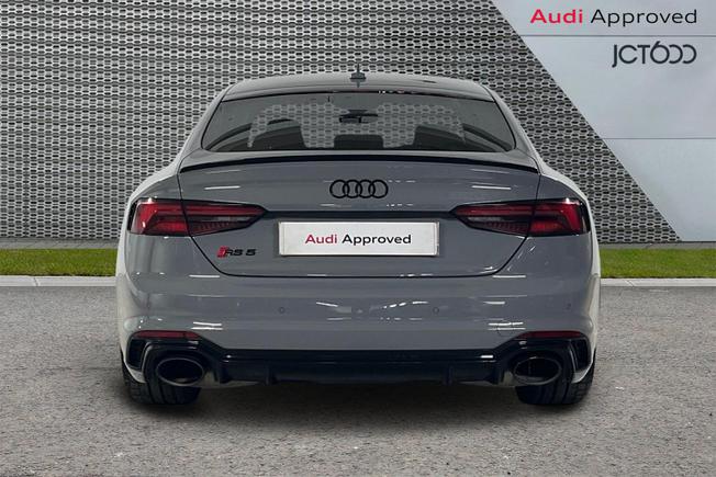 AUDI RS5 Photo 7