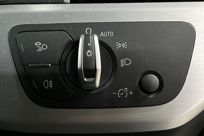 Audi A4 Avant Photo 25