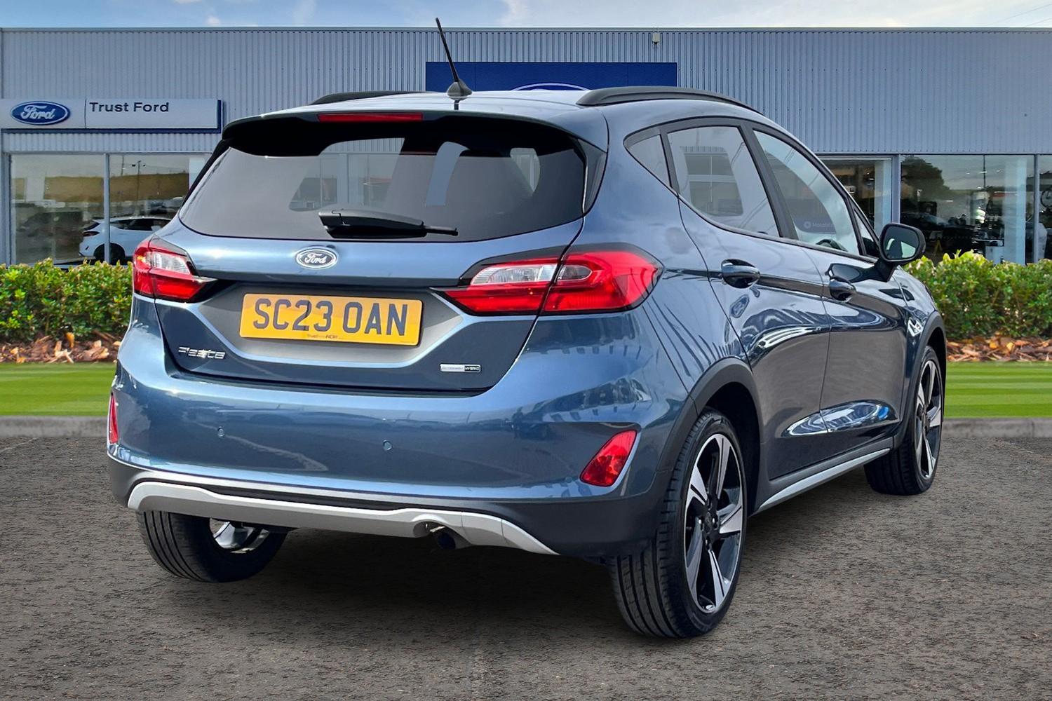 Ford Fiesta Photo 3