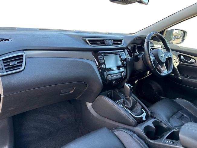 NISSAN Qashqai Photo 2