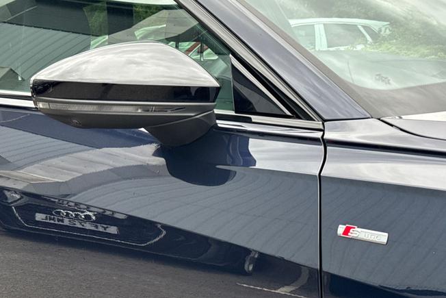 Audi A6 Avant Photo 20