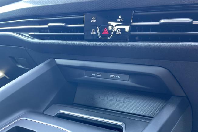 VOLKSWAGEN Golf Photo 34