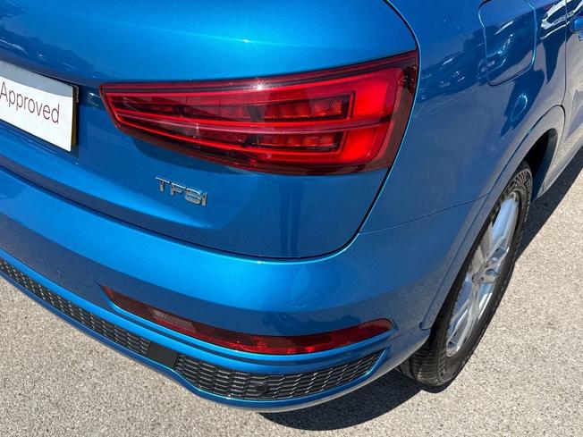 AUDI Q3 Photo 18